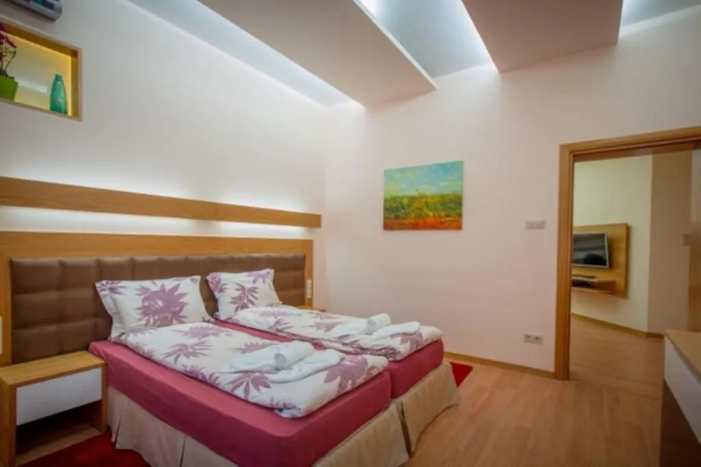 High Tech - Luxurious Apartment Sofia 0*,  Bulgarije
