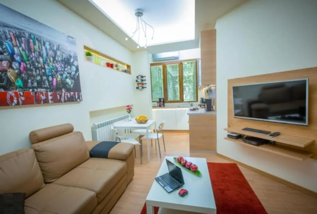 High Tech - Luxurious Apartment Sofia