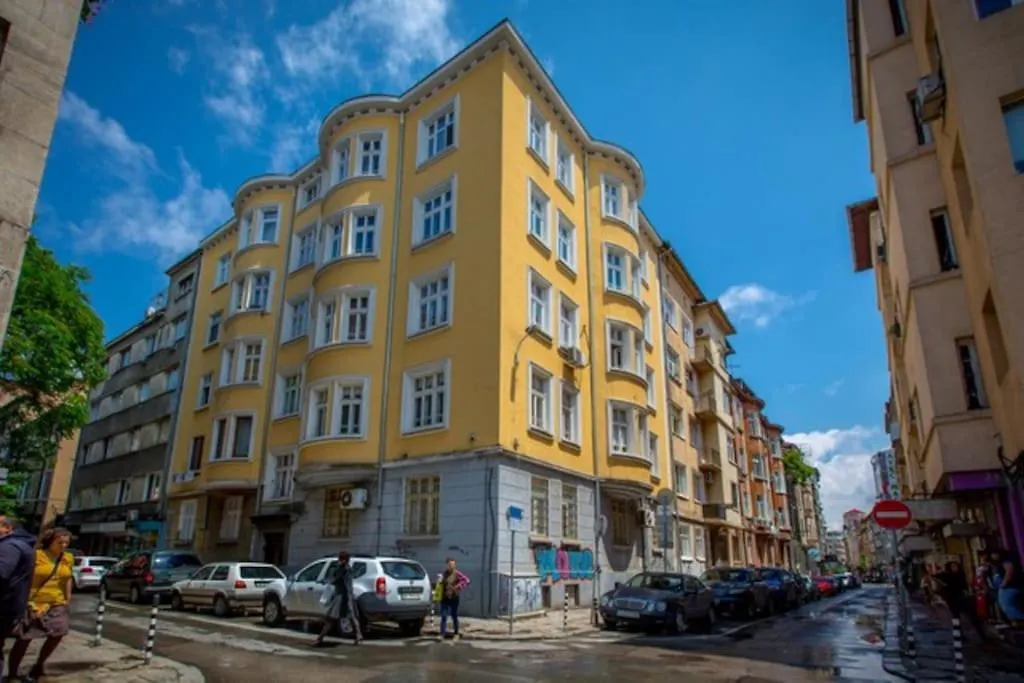 High Tech - Luxurious Apartment Sofia