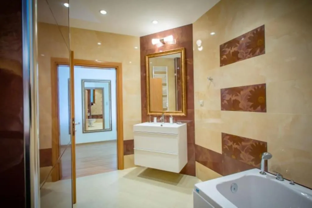 High Tech - Luxurious Apartment Sofia
